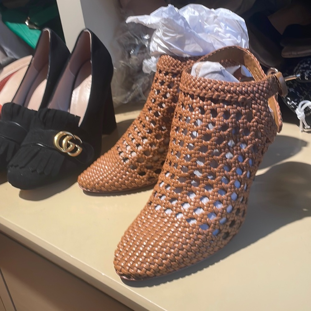 Veronica Beard heels